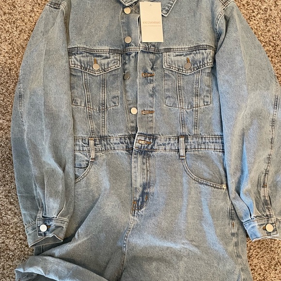 NWT Denim Romper - Picture 4 of 5